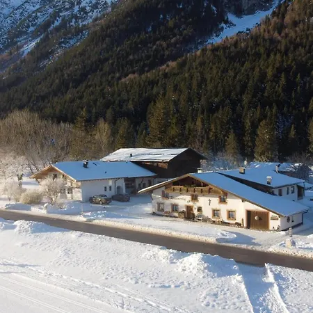 Rosumerhof Pensión 3*